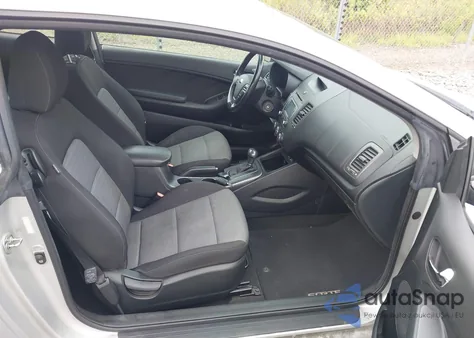 2016 Kia Forte Koup Ex z USA, uszkodzony, nr VIN KNAFX6A82G5647720